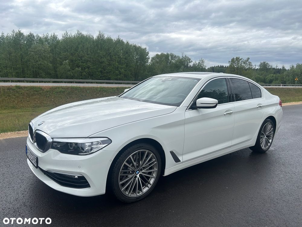 BMW Seria 5 530i xDrive Sport Line - 17