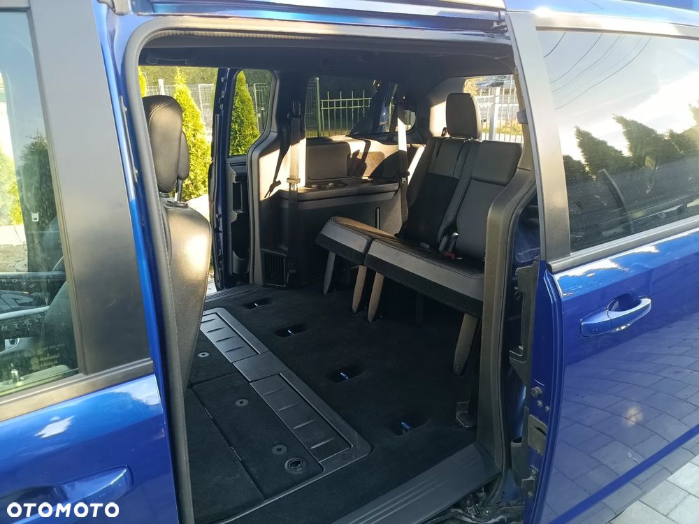 Dodge Grand Caravan 3.6 R/T - 8