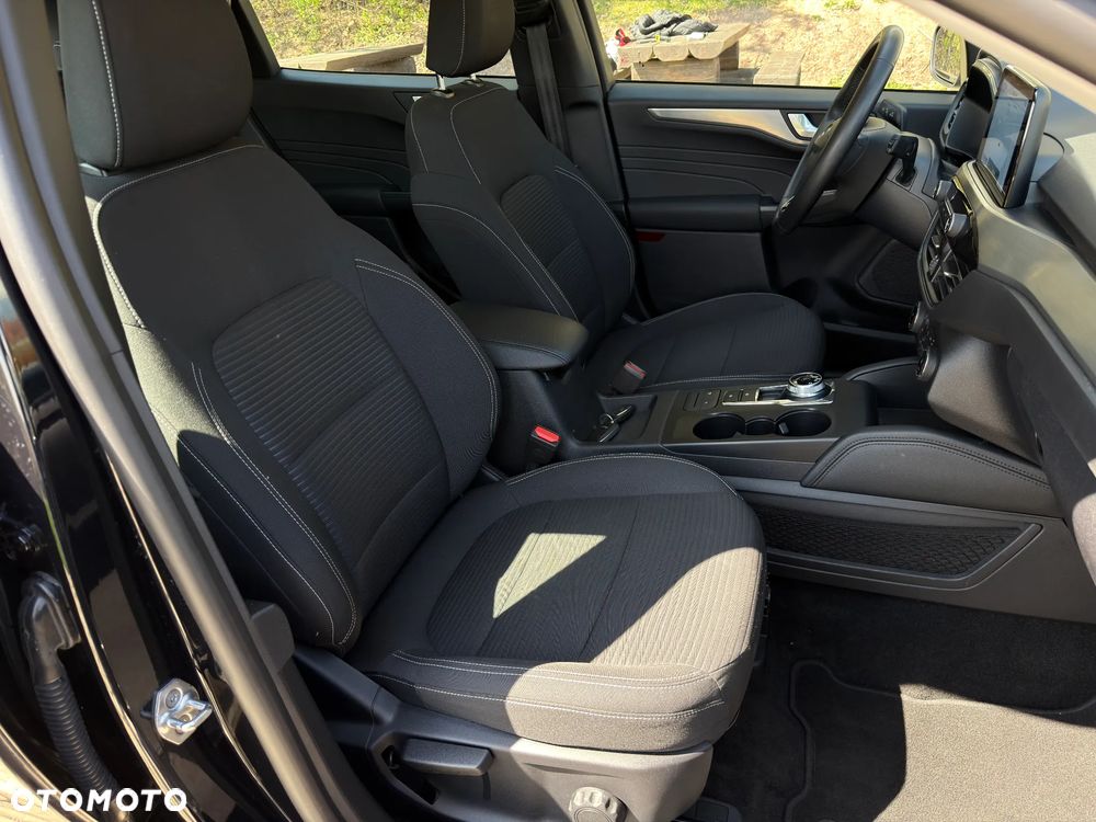 Ford Kuga 2.5 Duratec FHEV TITANIUM - 36