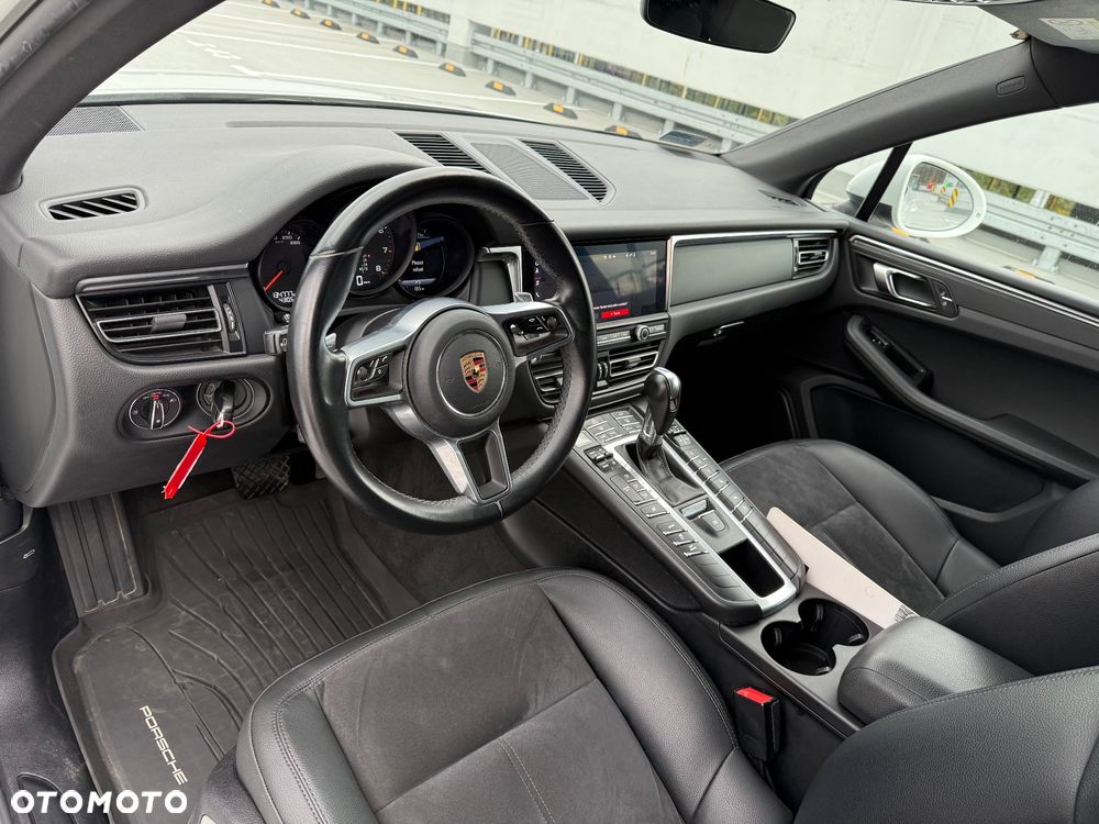 Porsche Macan - 14