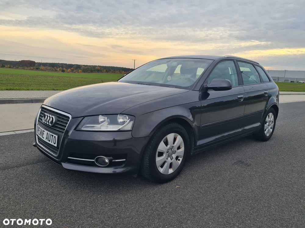 Audi A3 Sportback - 1