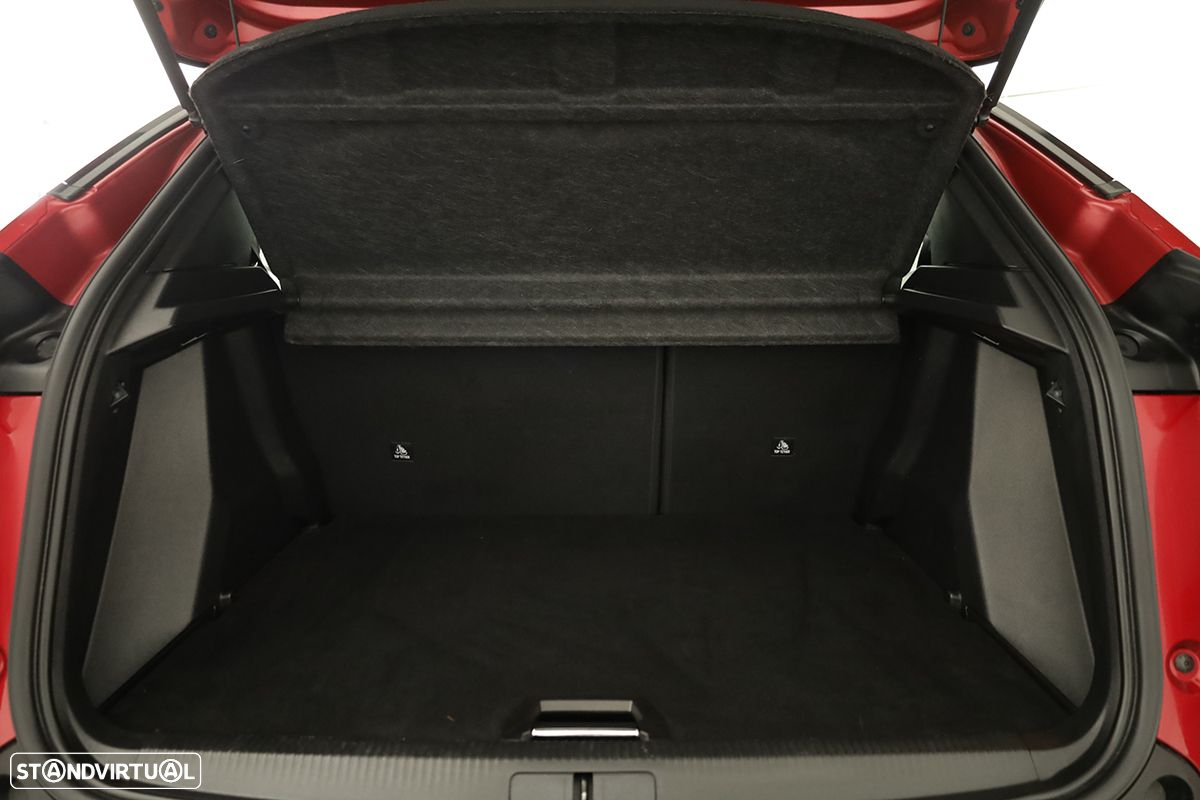 Peugeot 2008 1.2 PureTech Allure - 21
