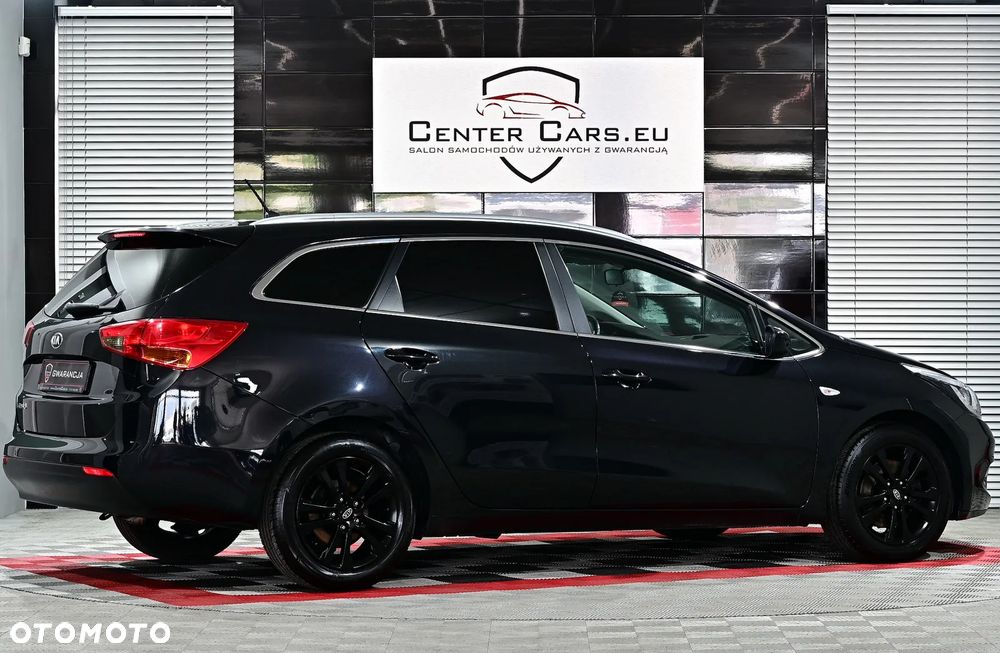 Kia Ceed 1.6 GDI Fifa World Cup Edition - 16