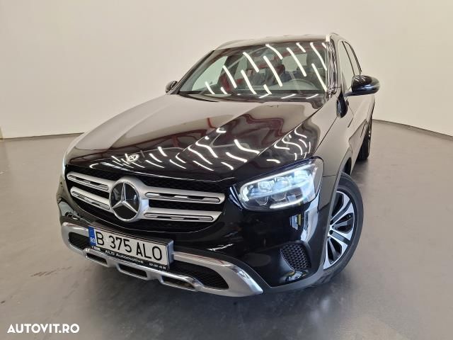 Mercedes-Benz GLC - 1