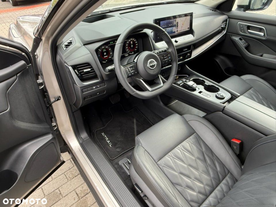 Nissan X-Trail - 8
