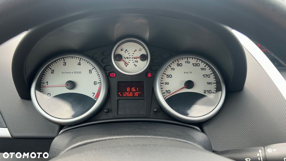 Peugeot 207 1.4 16V Presence - 19