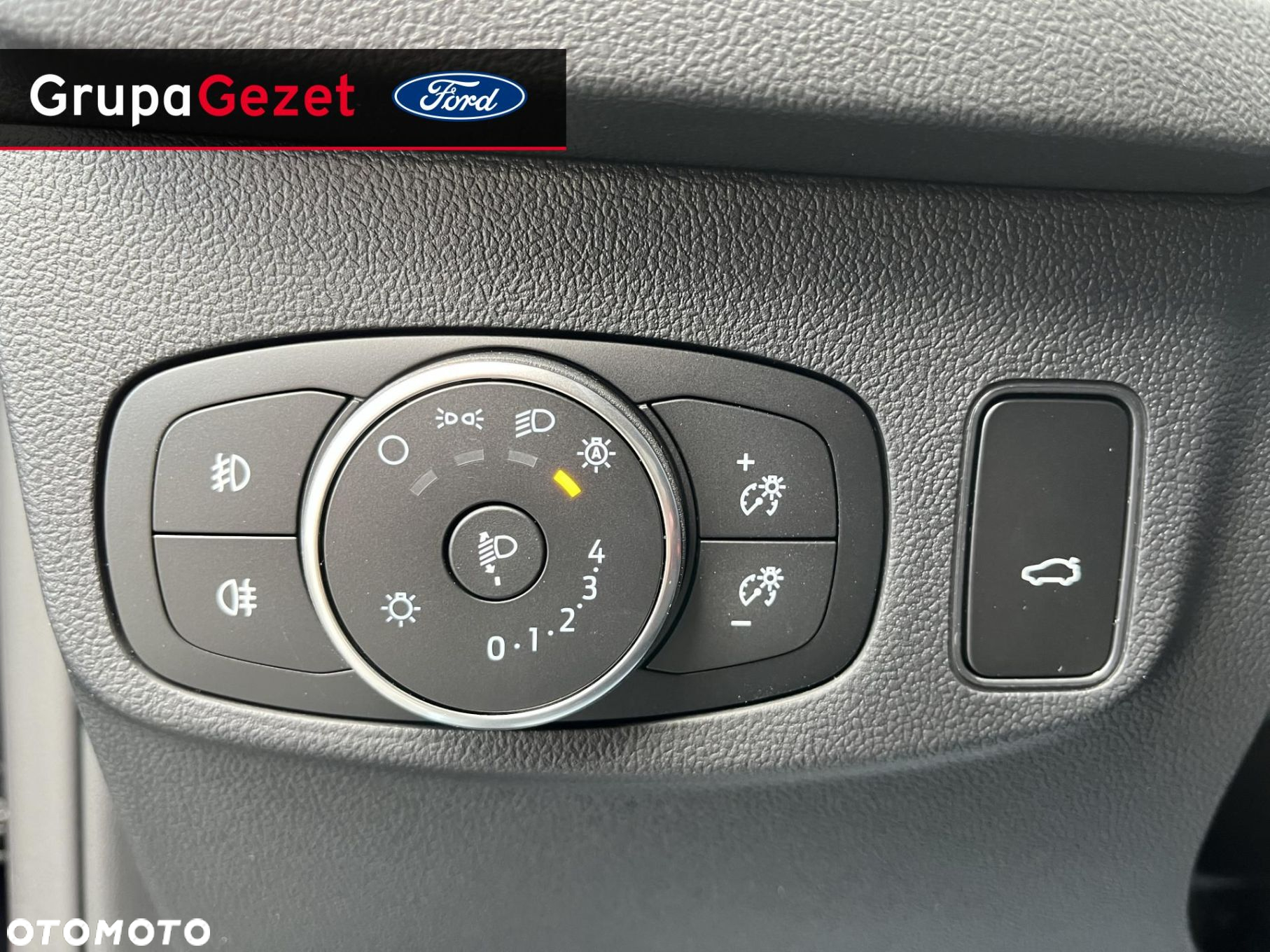 Ford Focus - 11