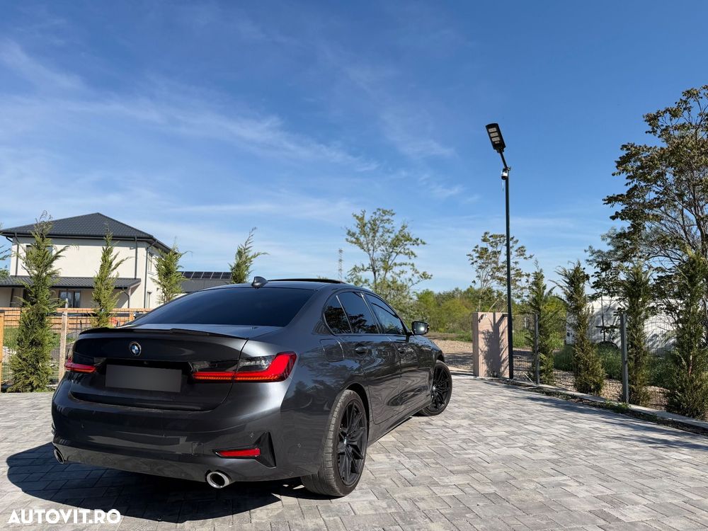 BMW Seria 3 320d xDrive AT Luxury Line - 27