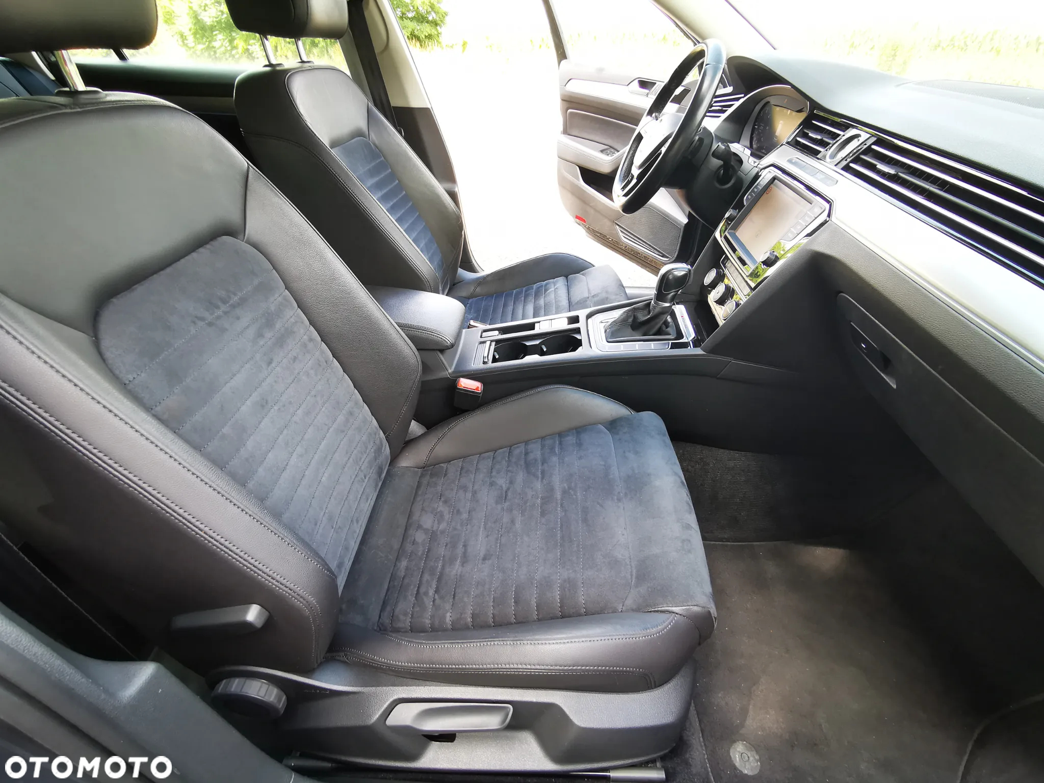 Volkswagen Passat Variant 2.0 TDI SCR 4Motion DSG (BMT) Highline - 20