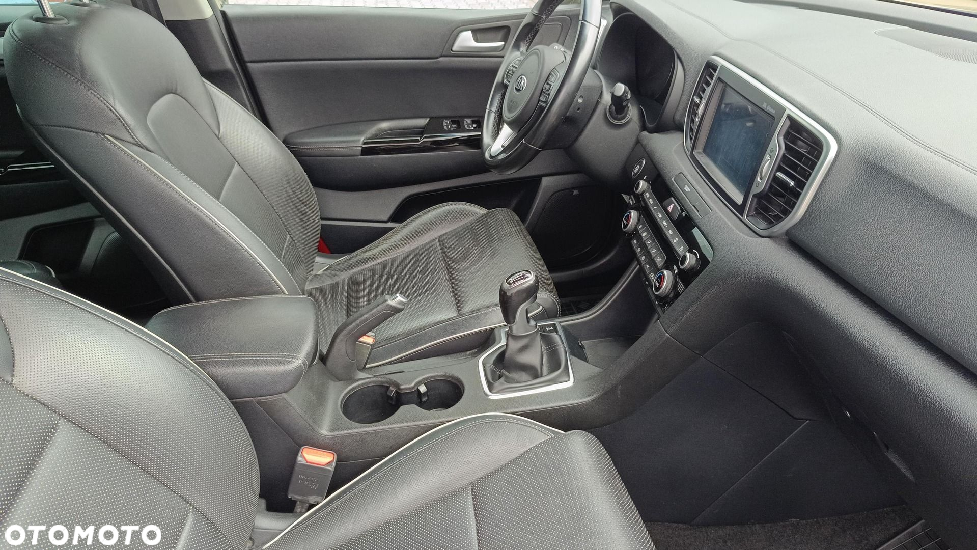 Kia Sportage 1.6 T-GDI Business Line 4WD - 10