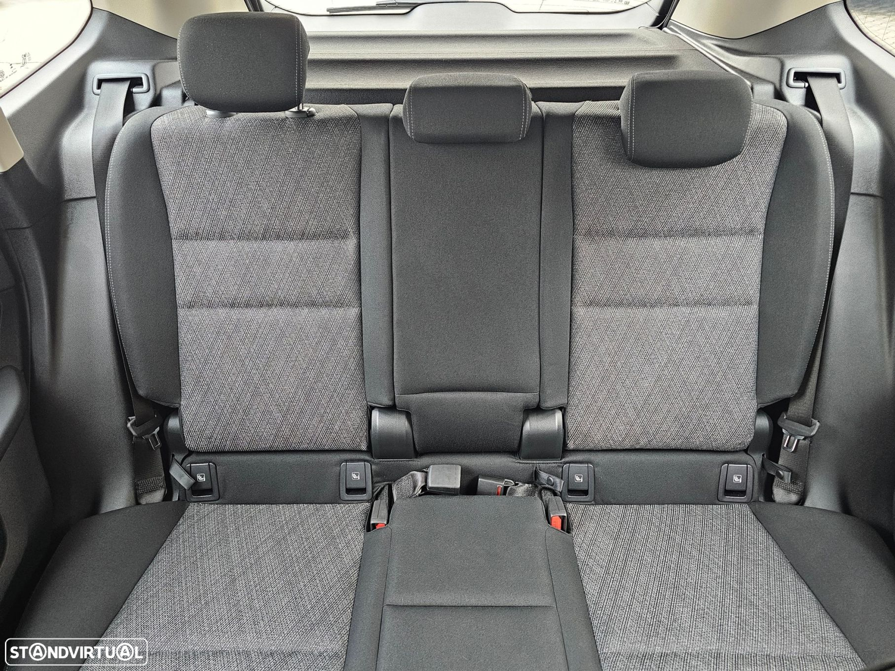 BMW iX1 eDrive20 - 17