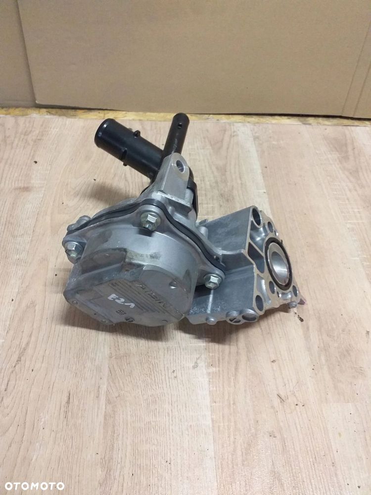 TOYOTA COROLLA E21 pompa wody 2,0 hybr RAV4 V - 1