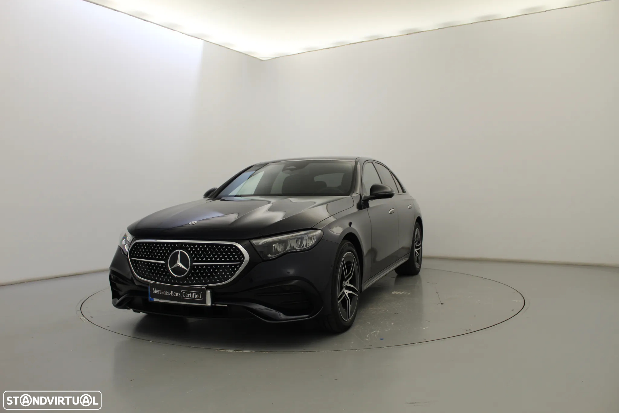 Mercedes-Benz E 300 e AMG Line - 6