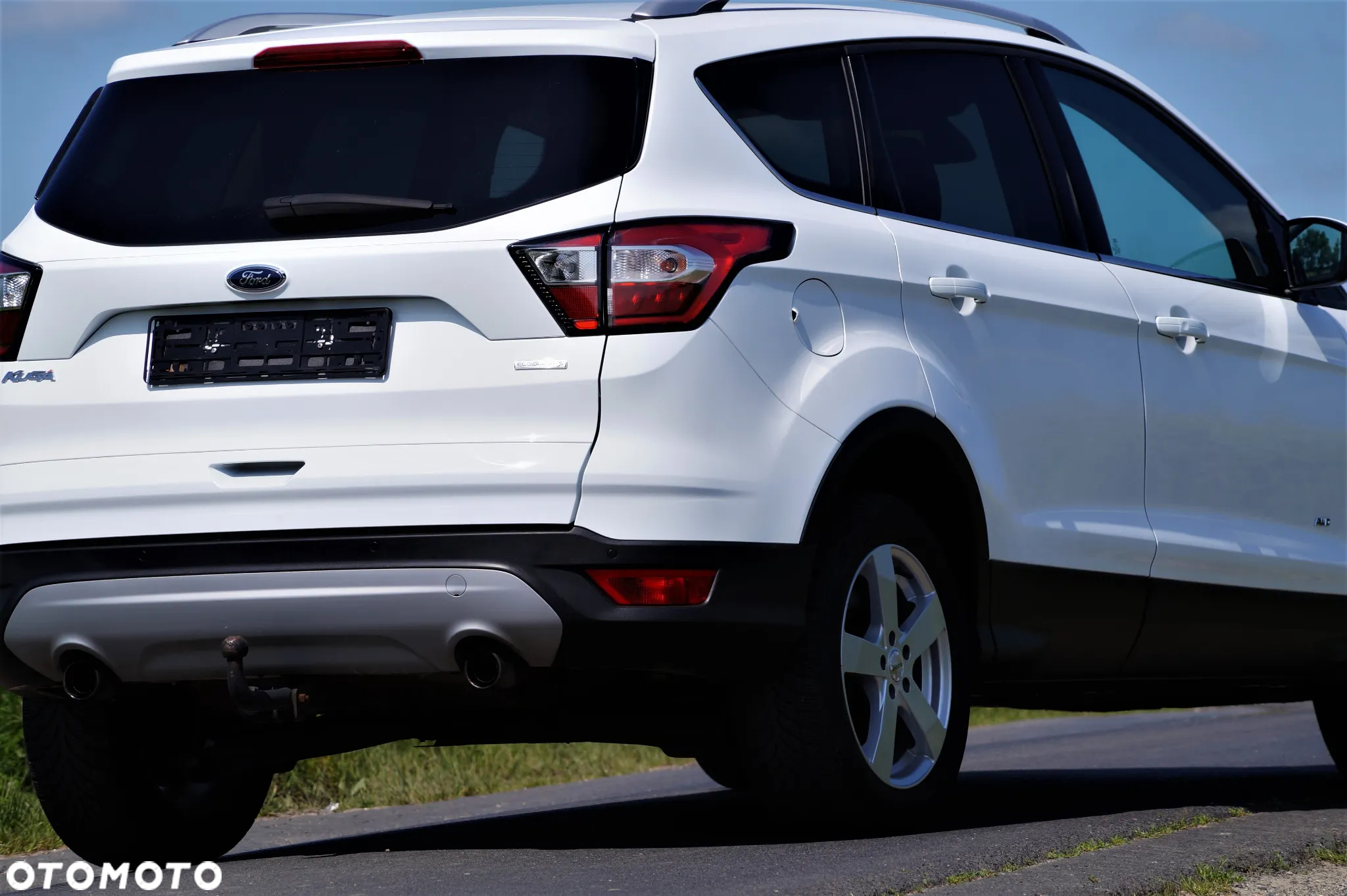 Ford Kuga - 12