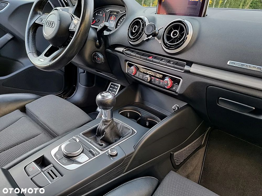 Audi A3 Limousine 2.0 TDI quattro S line Sportpaket - 28