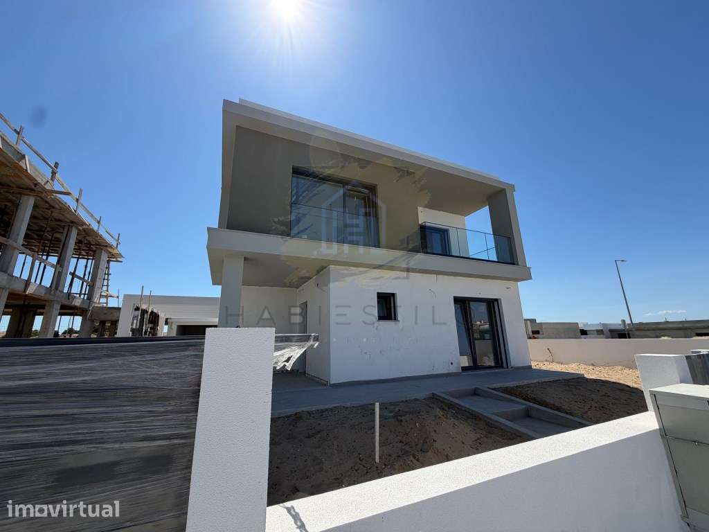 Moradia Nova T4 com Piscina em Azeitão- Vista Serra da Arrábida - Grande imagem: 2/35