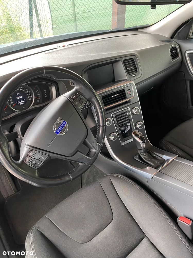 Volvo V60 D2 Kinetic - 3