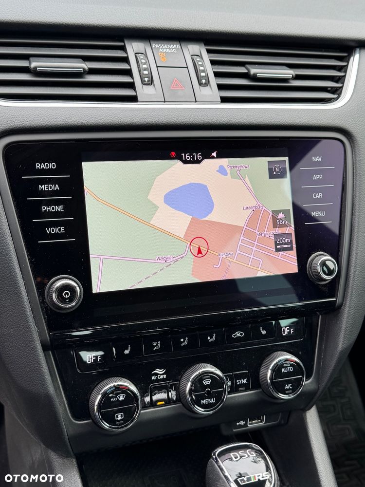 Skoda Octavia 2.0 TDI RS DSG - 24