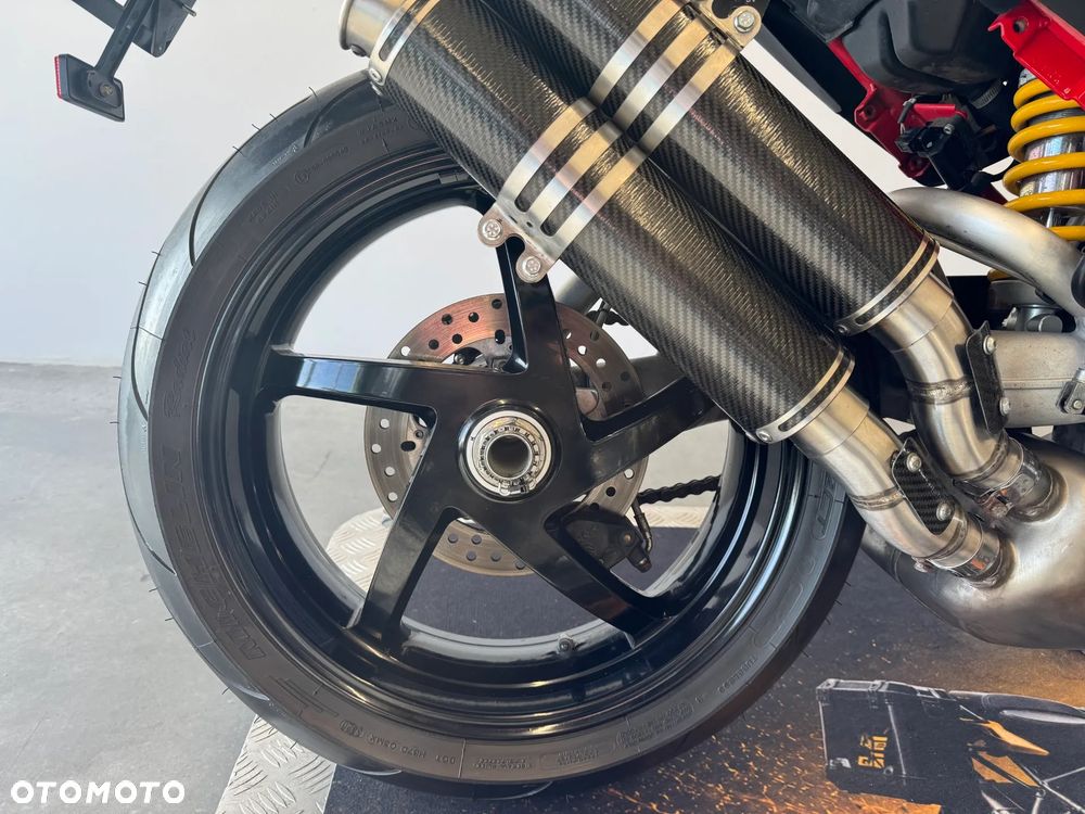 Ducati Monster - 15