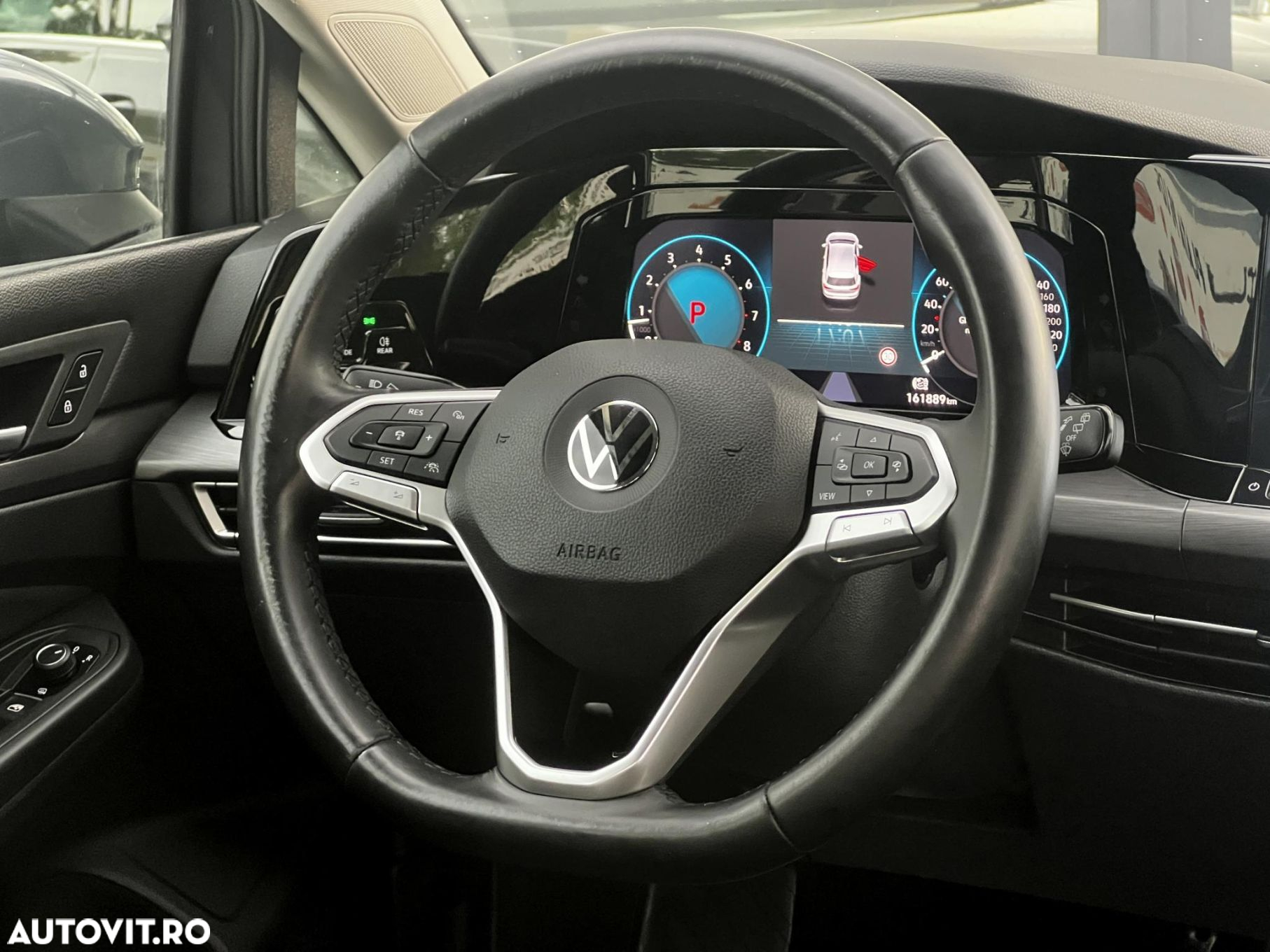 Volkswagen Golf - 10
