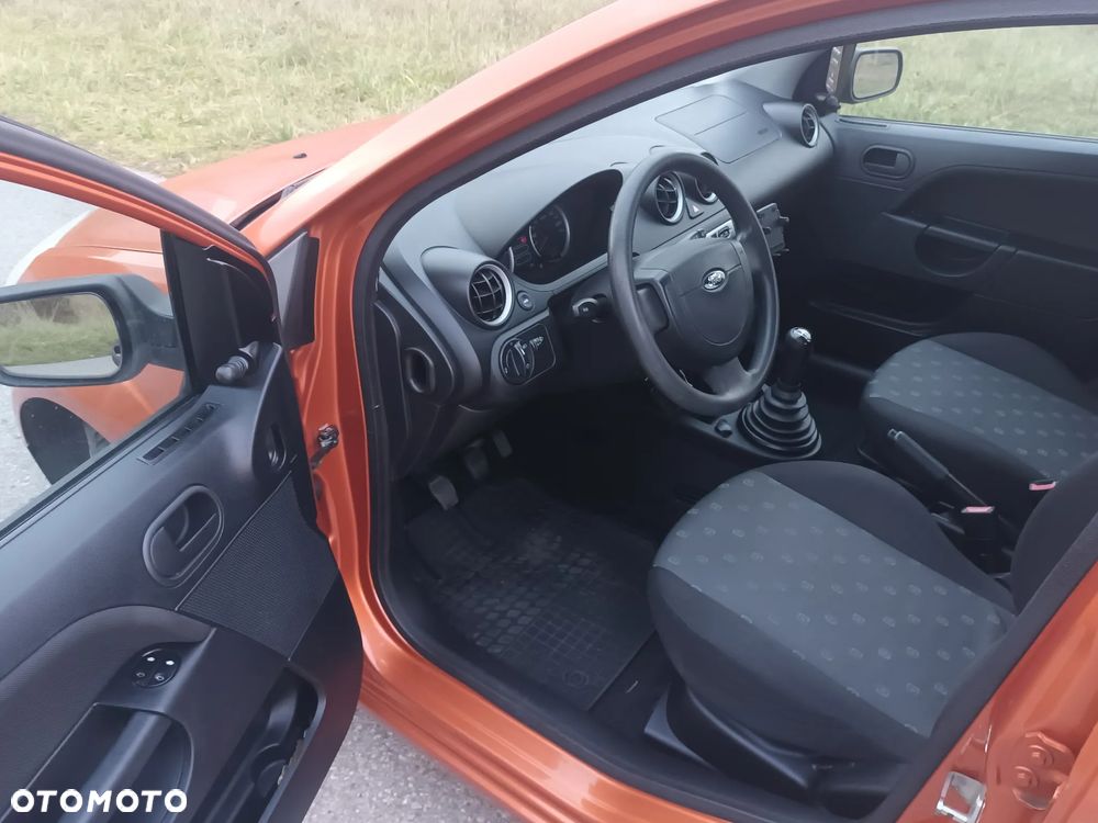 Ford Fiesta 1.3 Viva - 22
