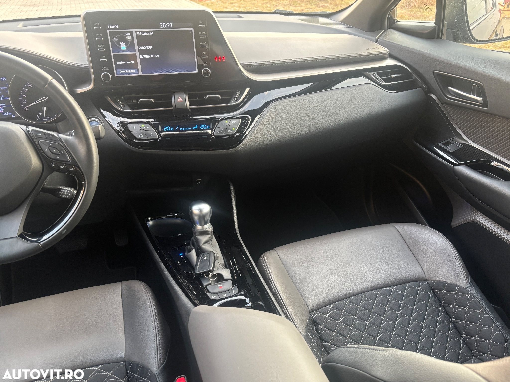 Toyota C-HR 2.0 Hybrid Lounge - 28