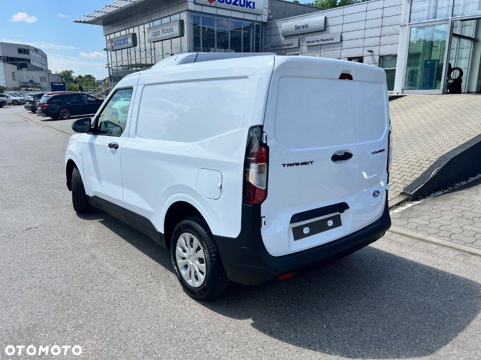 Ford Transit Courier - 3