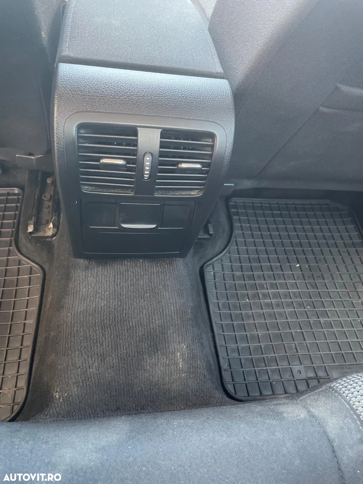 Volkswagen Passat 2.0 Blue TDI DSG SCR Comfortline - 11