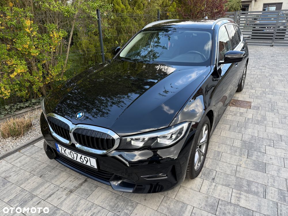BMW Seria 3 320d Sport Line - 36