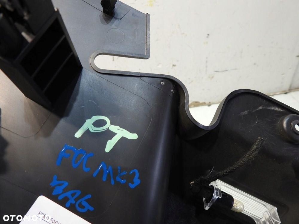 OSŁONA SŁUPKA C PRAWA MOCOWANIE PÓŁKI FORD FOCUS MK3 BM51-A46808-A - 2