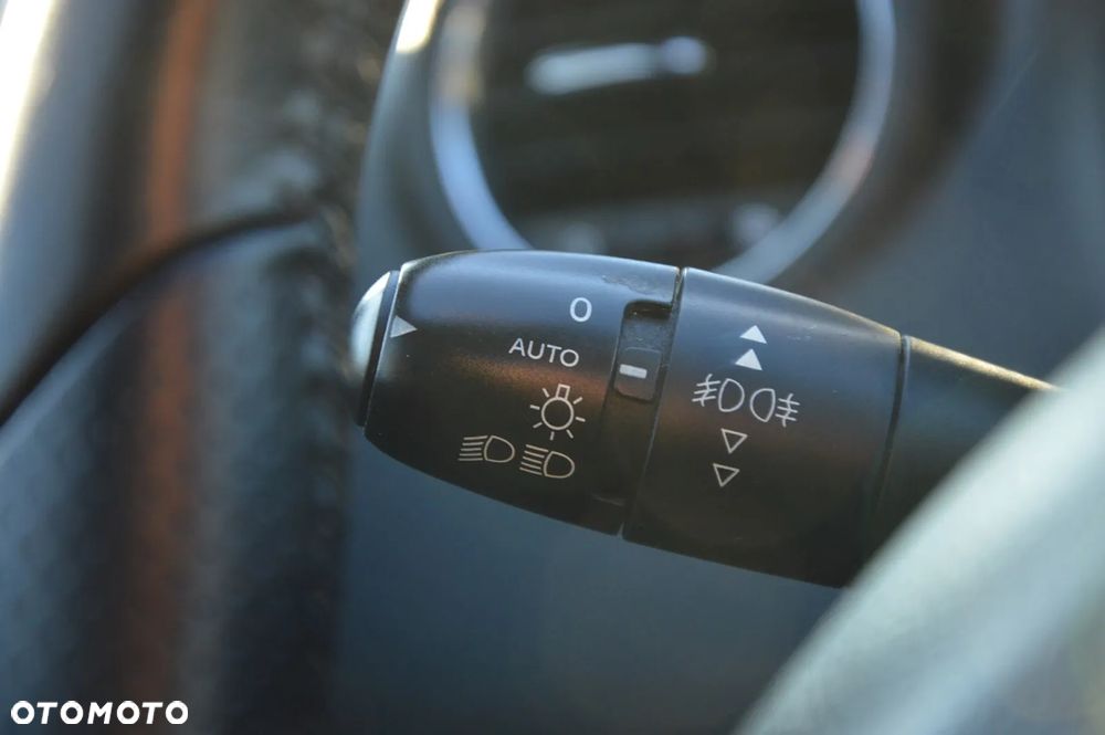 Peugeot 5008 HDI FAP 165 Automatik Premium - 38