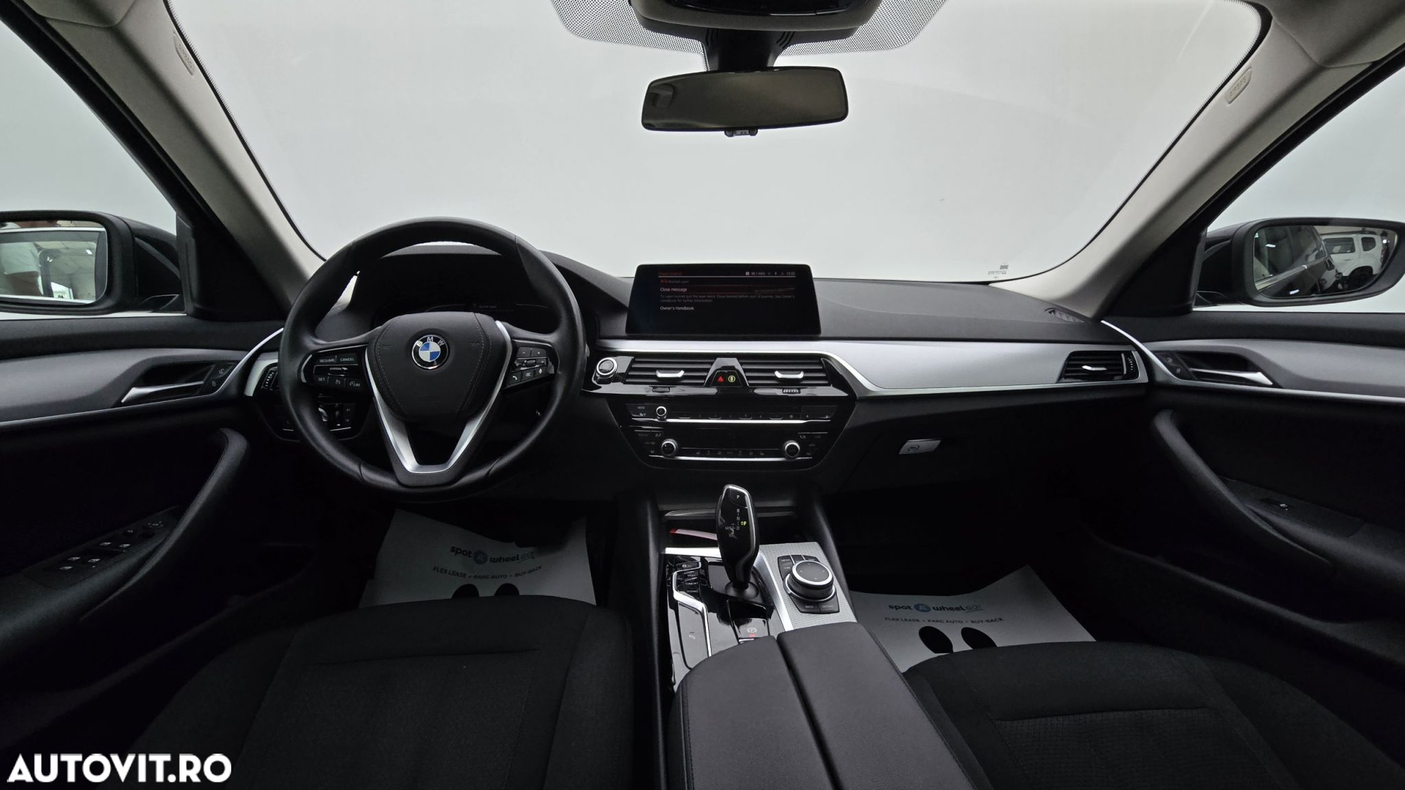 BMW Seria 5 530i xDrive AT MHEV - 14