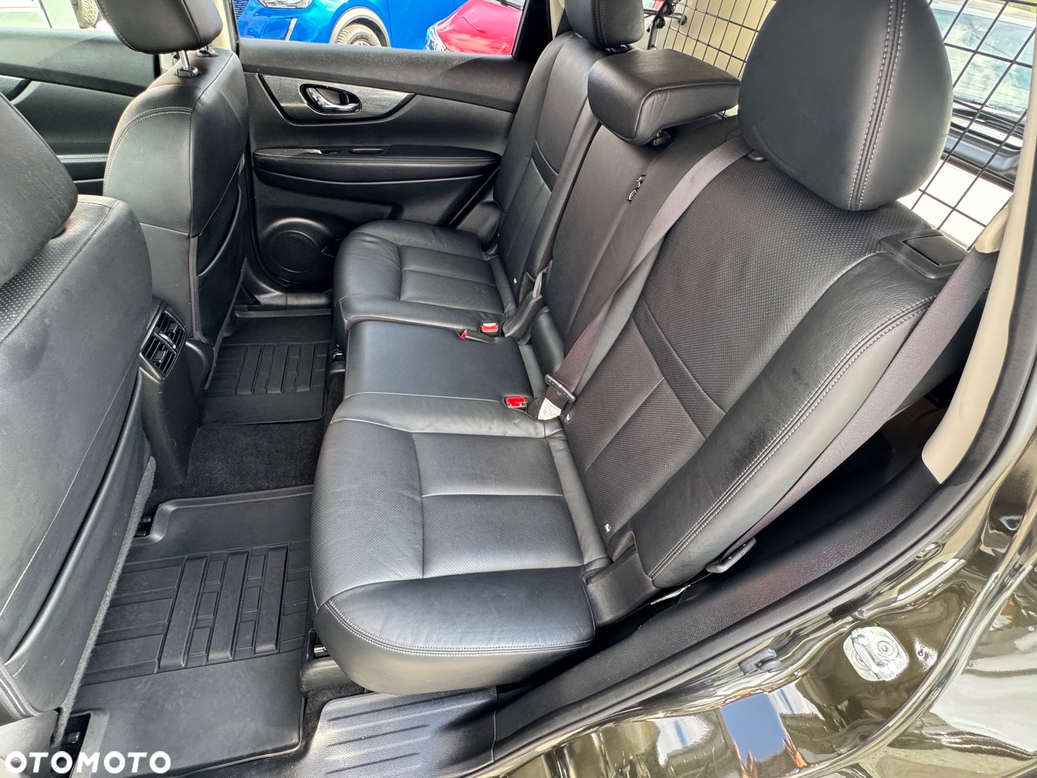 Nissan X-Trail 2.0 dCi Tekna Xtronic 4WD - 35