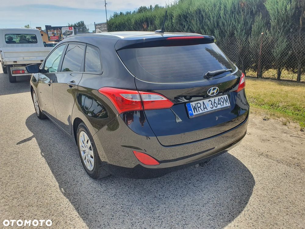 Hyundai i30 blue 1.6 CRDi Classic Navigation - 7