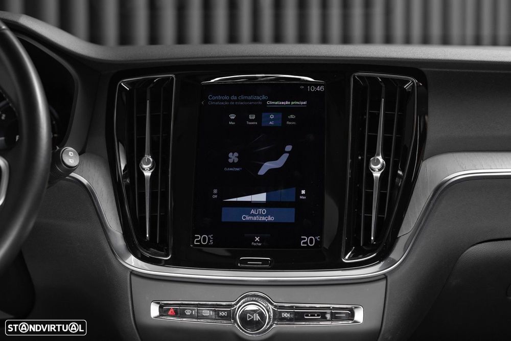 Volvo V60 2.0 B4 Momentum Geartronic - 19