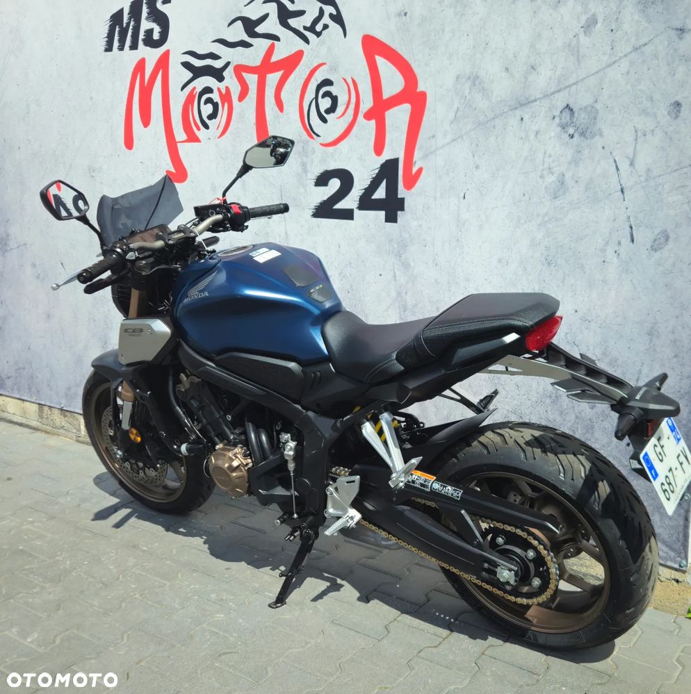 Honda CB - 8