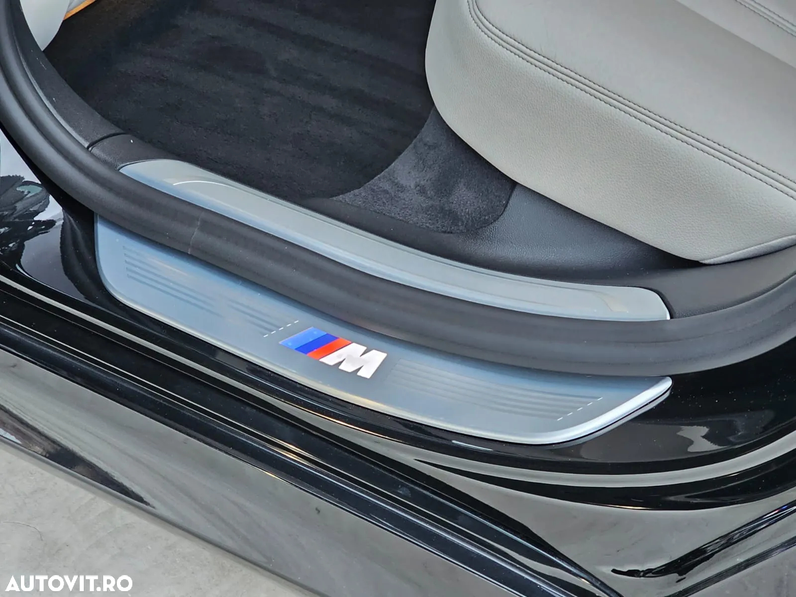 BMW Seria 7 745e - 17