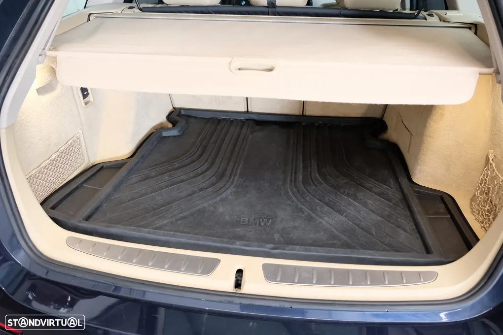 BMW 320 i xDrive Aut. Luxury Line - 27