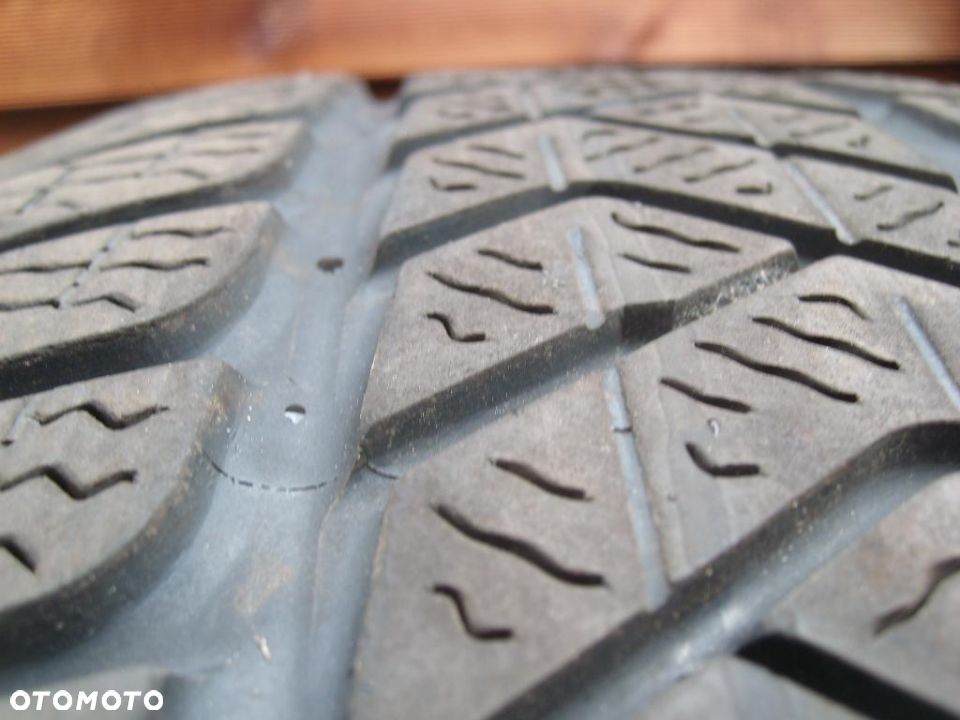 Pirelli sottozero 3 215/55/16 5mm 2013r #109 - 2