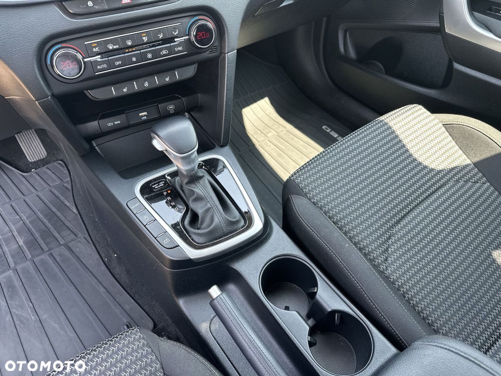 Kia XCeed 1.5 T-GDI M DCT - 15
