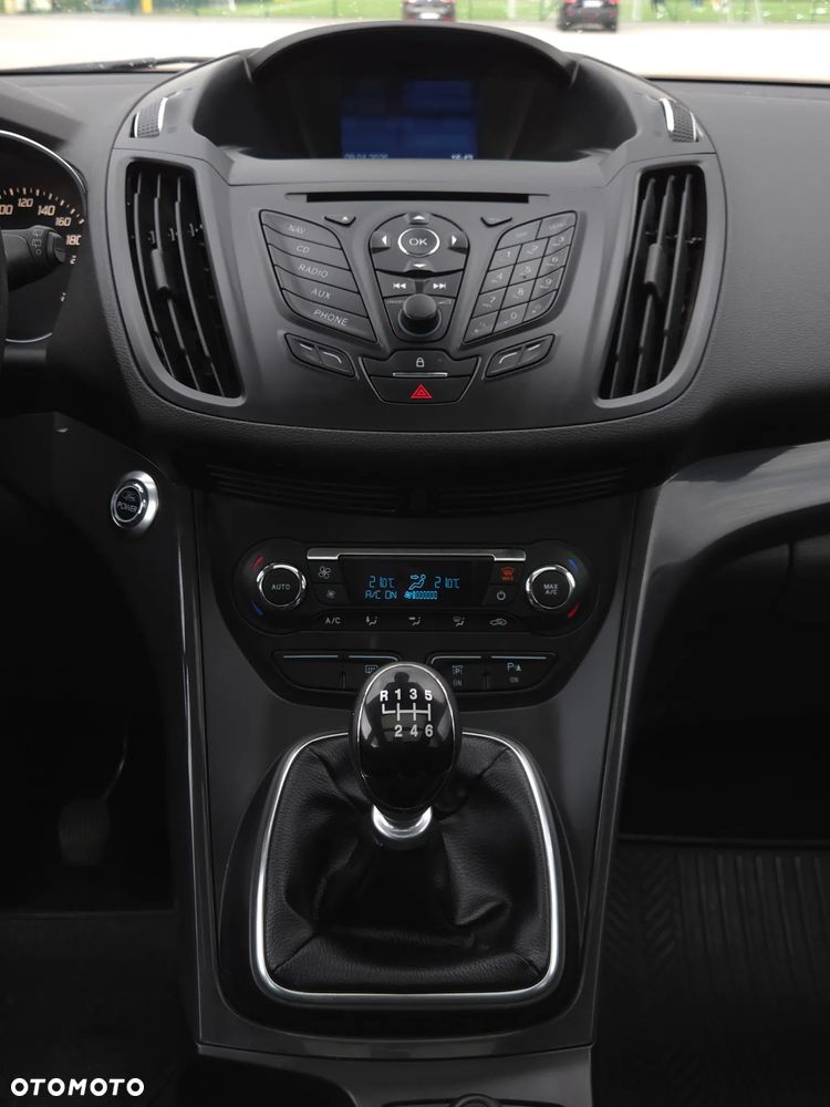 Ford Kuga 2.0 TDCi 2x4 Individual - 24