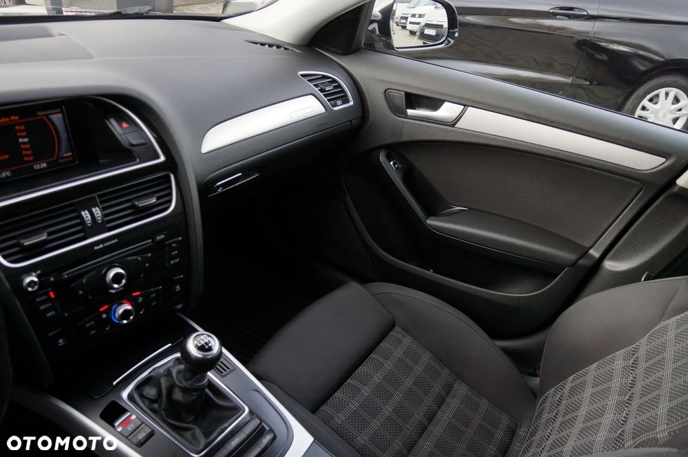 Audi A4 Avant 2.0 TDI clean diesel Quattro - 18