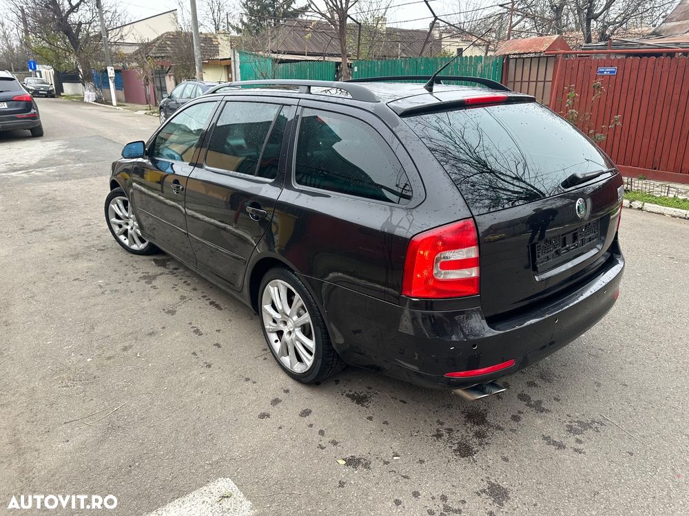 Skoda Octavia Combi 2.0 TDI CR DPF RS - 4