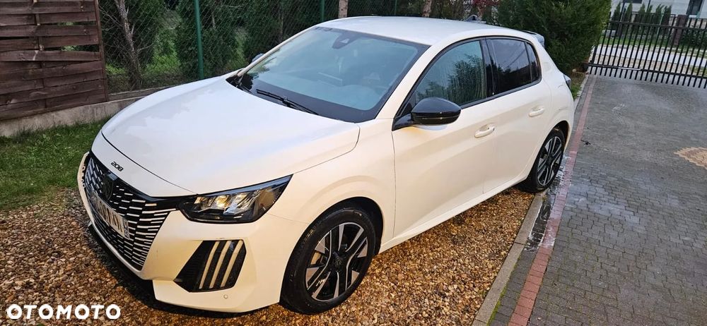 Peugeot 208 - 3