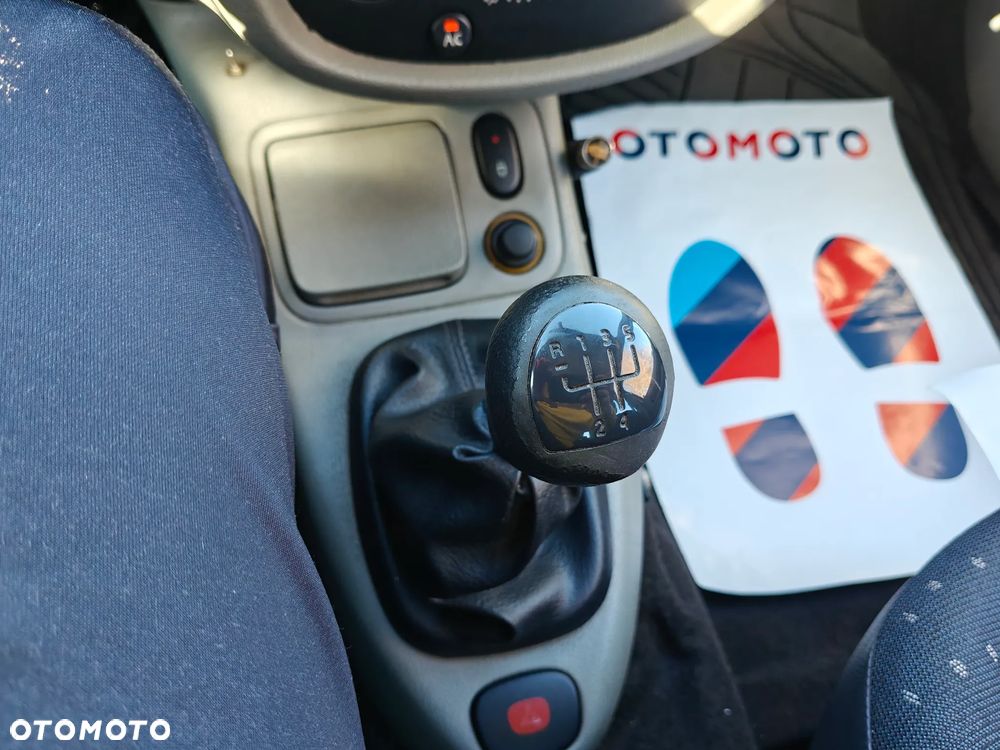 Renault Clio 1.2 16V Alize - 24