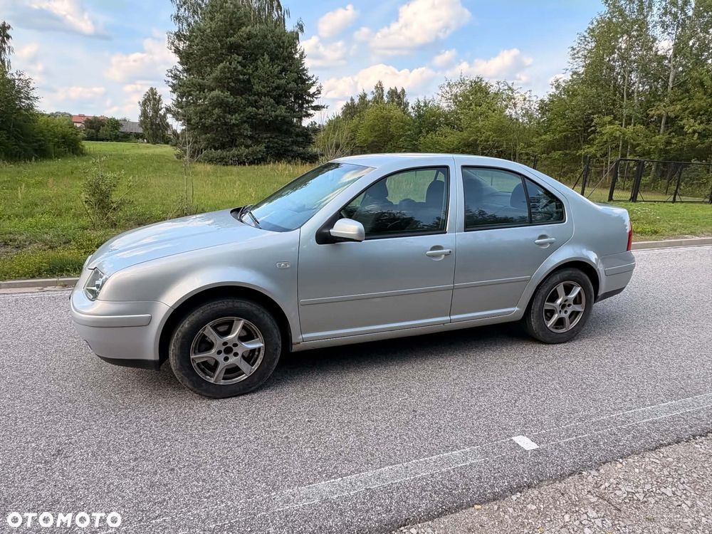 Volkswagen Bora 1.6 Basis - 5
