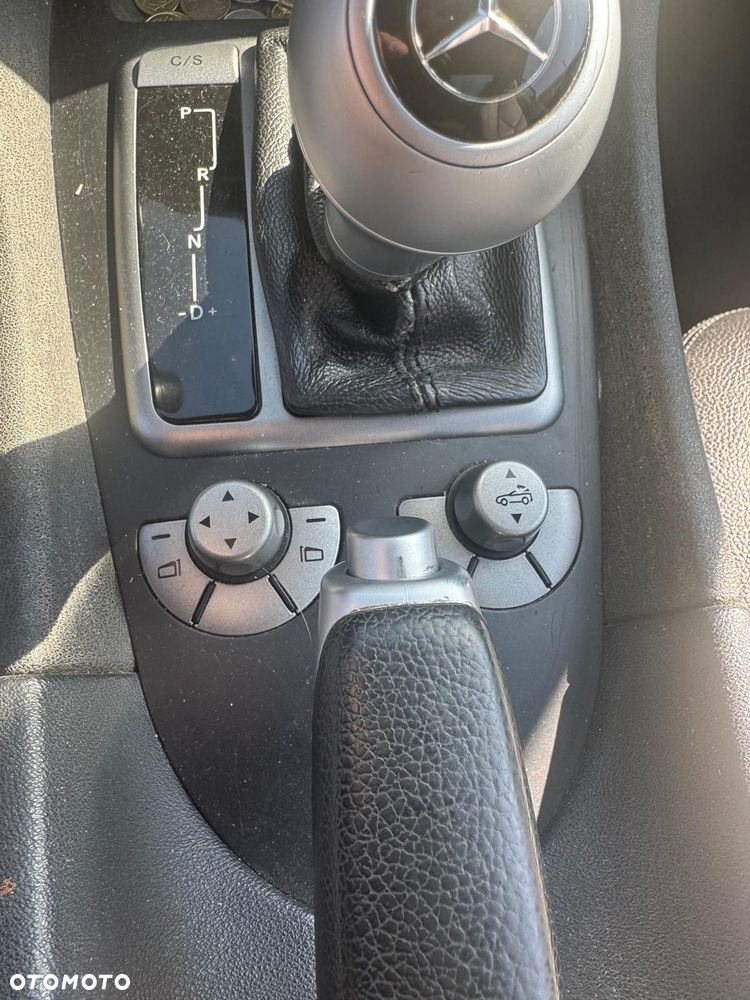 Mercedes-Benz SLK 300 7G-TRONIC - 13