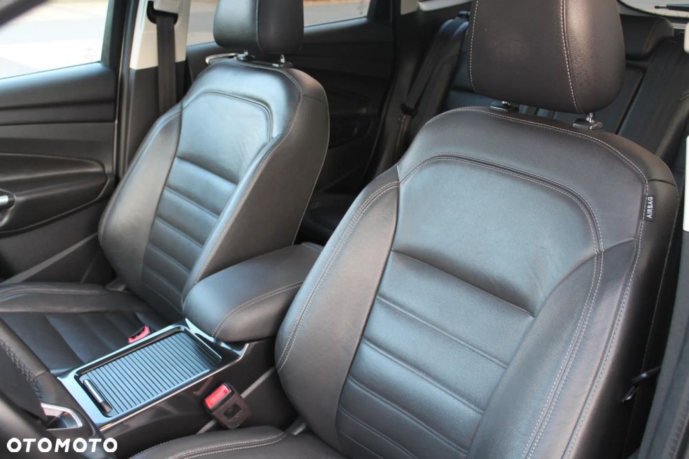 Ford Kuga - 23