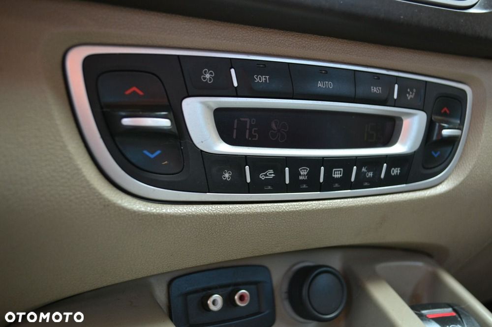 Renault Grand Scenic - 18