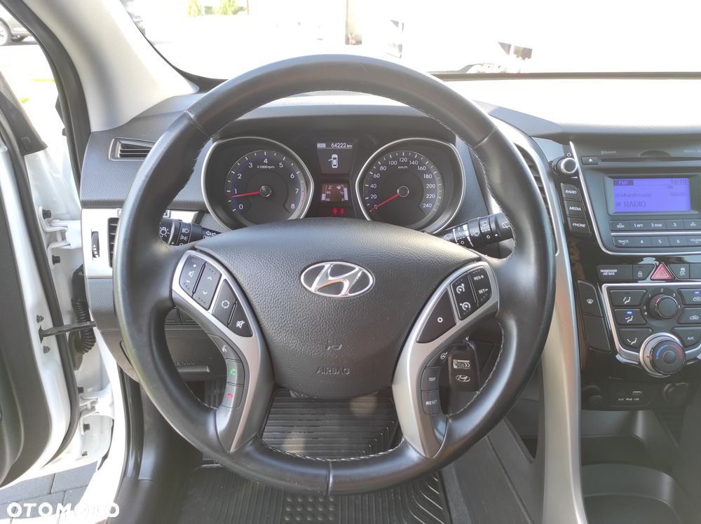 Hyundai i30 1.6 Classic + - 13